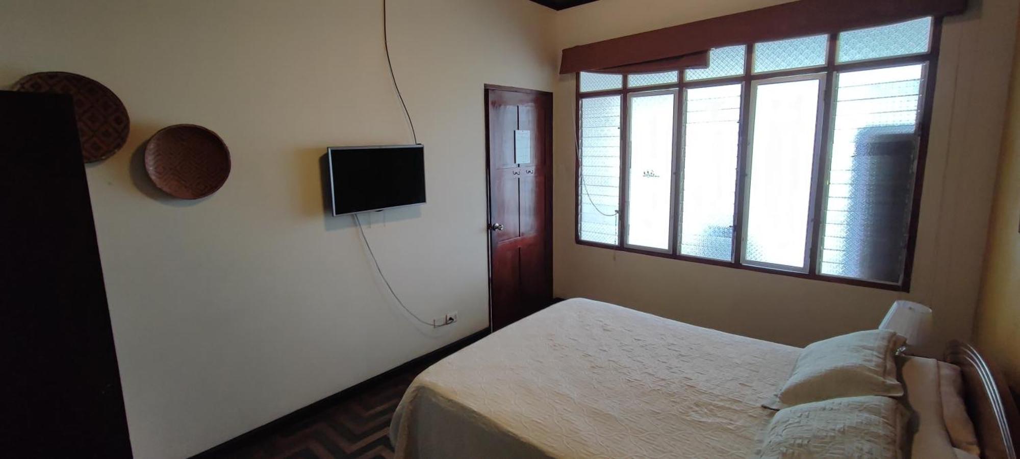Flying Dog Hostel Iquitos Eksteriør billede