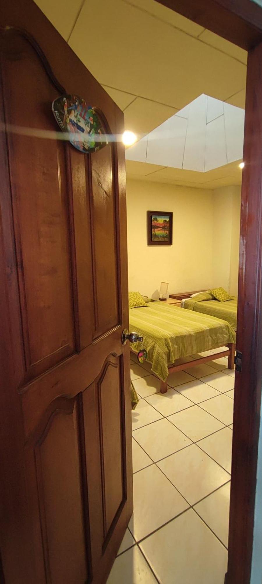 Flying Dog Hostel Iquitos Eksteriør billede